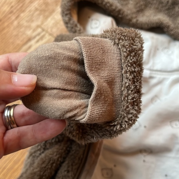 Brown Baby Bunting 4-6mos - Picture 5 of 8